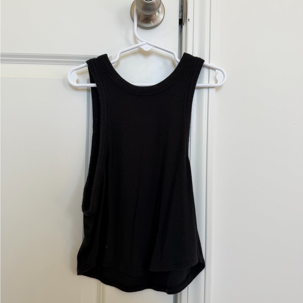 Lululemon hold tight cropped tank top size 8